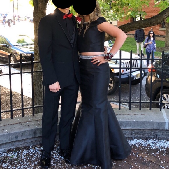 Black Prom Dress - Picture 3 of 4
